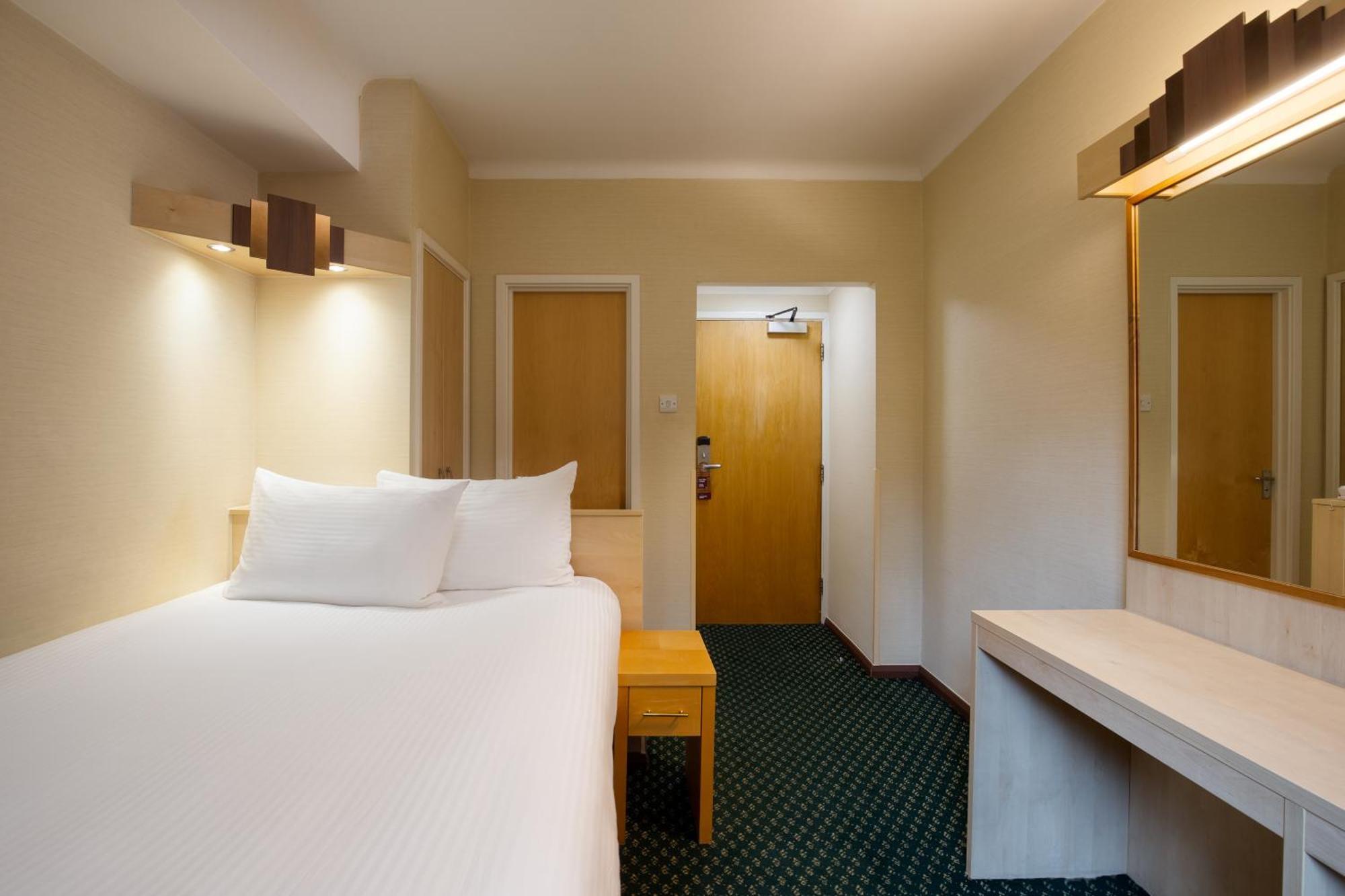 Tavistock Hotel Лондон Екстер'єр фото