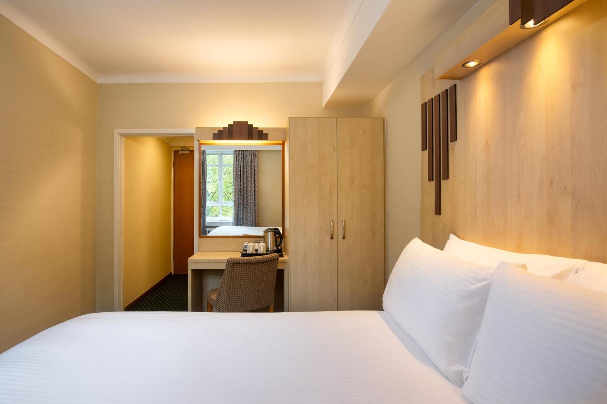 Tavistock Hotel Лондон Екстер'єр фото
