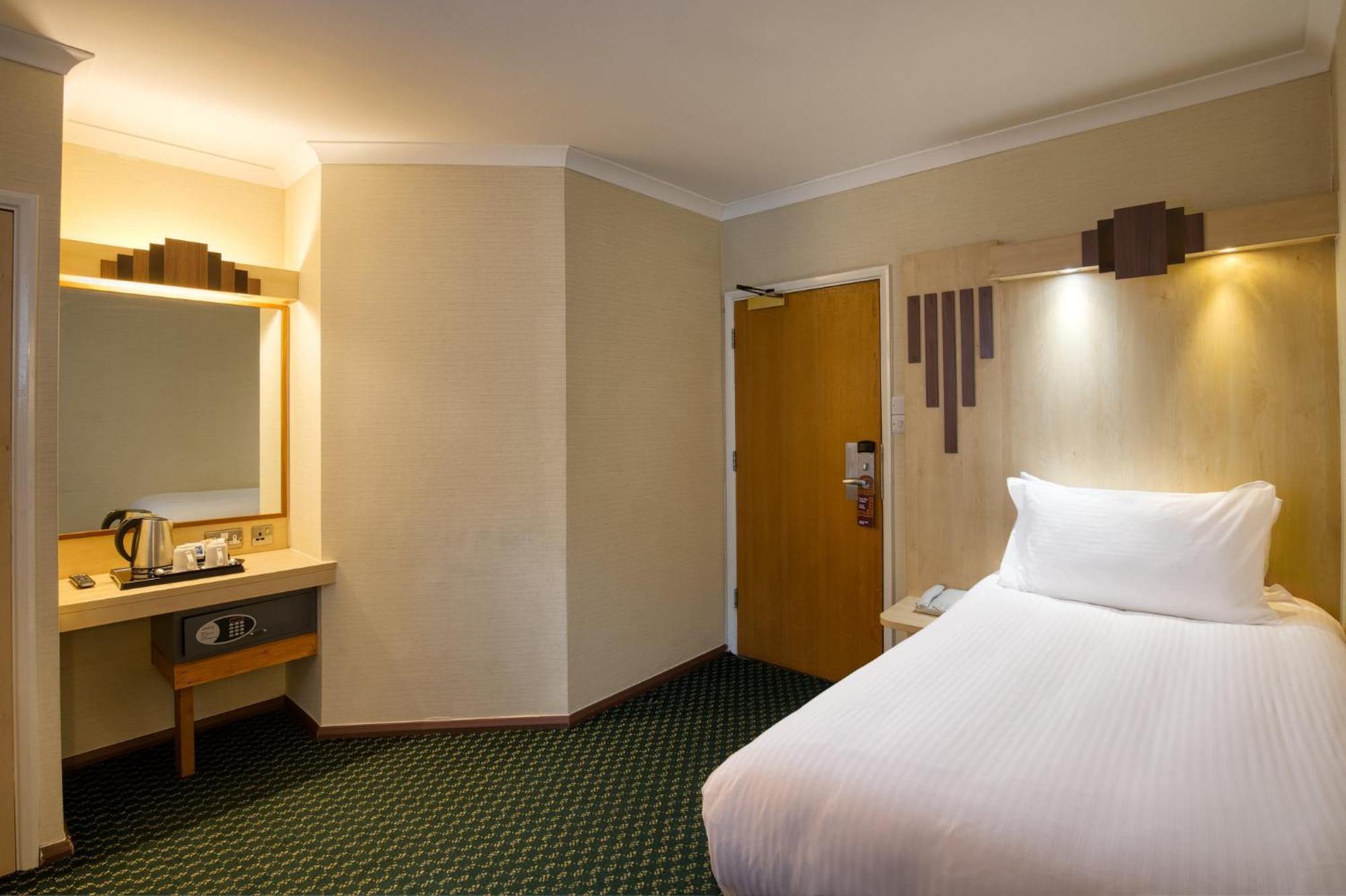 Tavistock Hotel Лондон Екстер'єр фото
