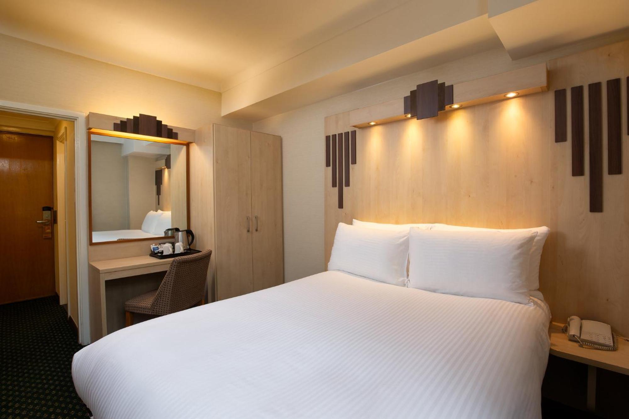 Tavistock Hotel Лондон Екстер'єр фото