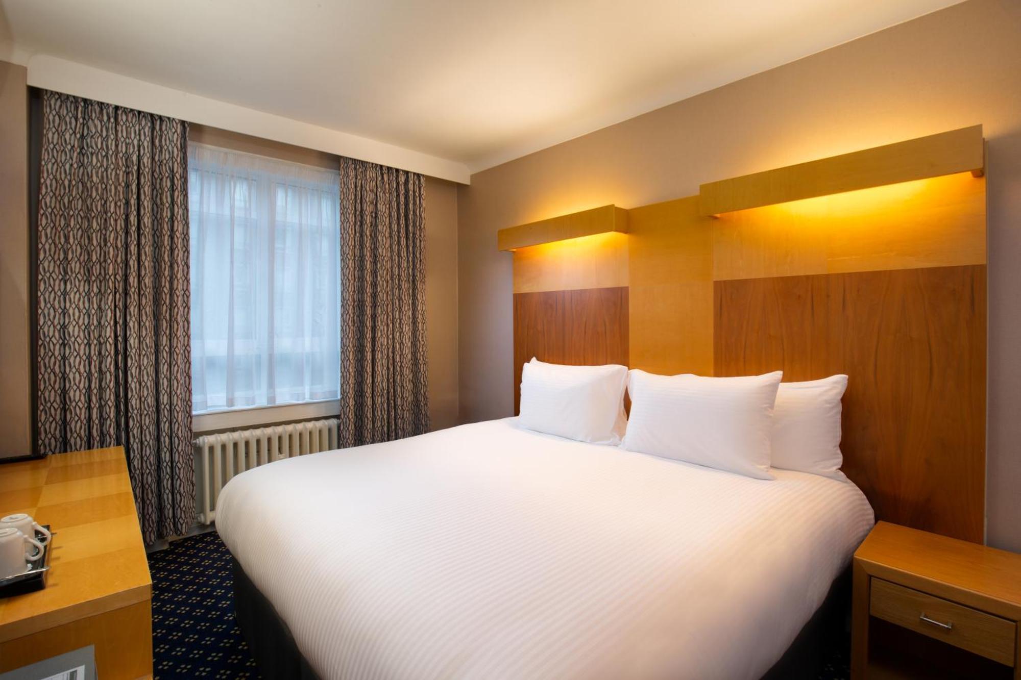 Tavistock Hotel Лондон Екстер'єр фото